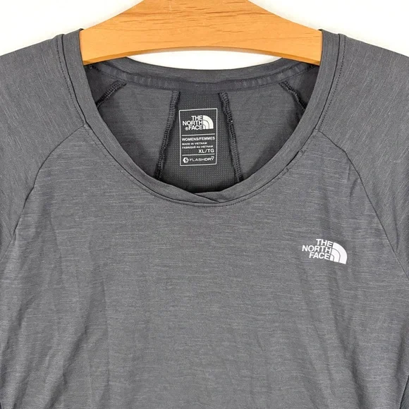 The North Face Women’s FlashDry Active Performance Tee – Charcoal Gray XL - Picture 2 of 13